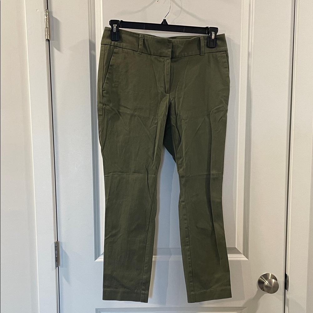 LOFT Olive Green Curvy Skinny Ankle Pants, Women’s 6 (curvy, cropped)